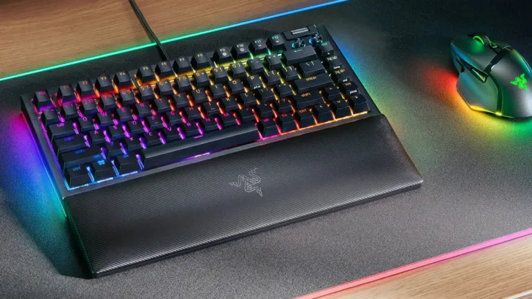 Razer presenta su nuevo teclado mecánico, el BlackWidow V4 75%