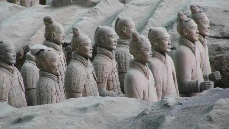 Los arqueólogos han encontrado la tumba del primer emperador de China… y nadie se atreve a entrar