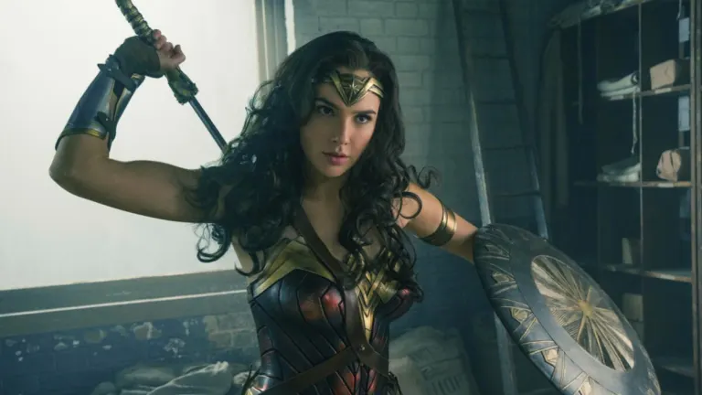 ¿Wonder Woman 3? Gal Gadot quiere pero hay cola en el nuevo DC