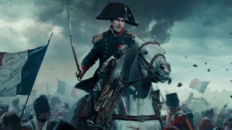 Las primeras críticas de Napoleón son sorprendentes, pero no por la actuación de Joaquin Phoenix