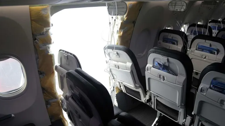 Te lo creas o no, este iPhone ha sobrevivido a la caída desde un avión a 16.000 pies de altitud