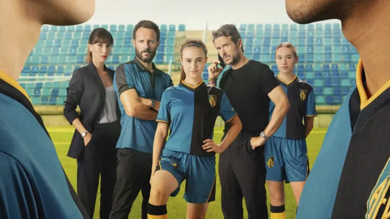 La nueva serie española que lo peta en Amazon Prime Video une fútbol y adolescentes