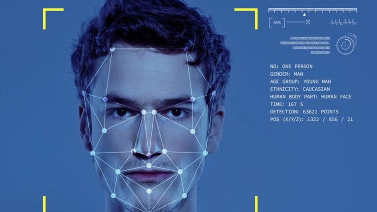 Clearview AI se enfrenta …