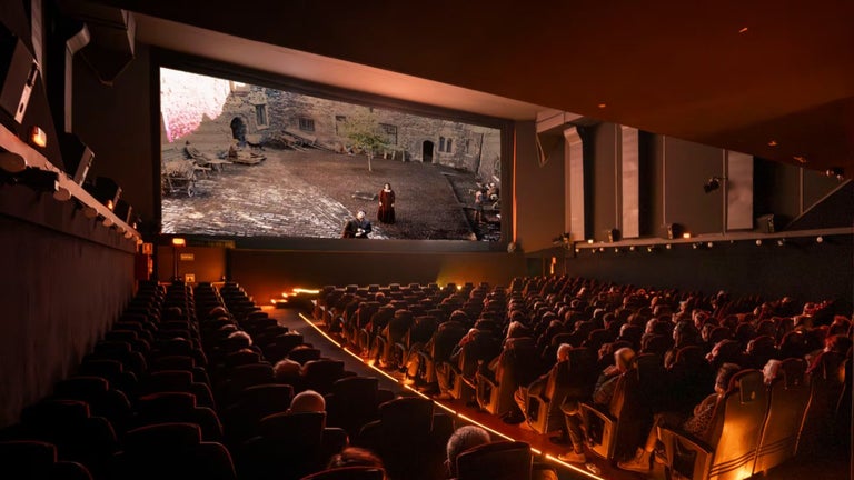 Las salas de cine tienen …