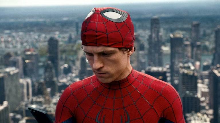Tom Holland asiste a El H…