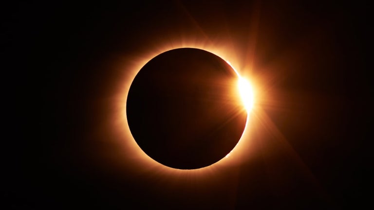 Dónde ver el eclipse por …