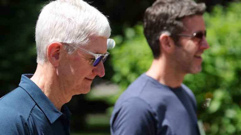 Apple oficializa el relev…
