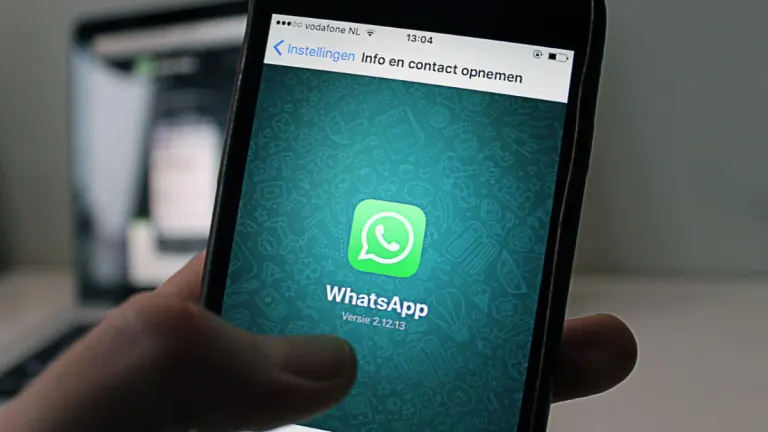 Image of article: “WhatsApp” with WhatsApp …