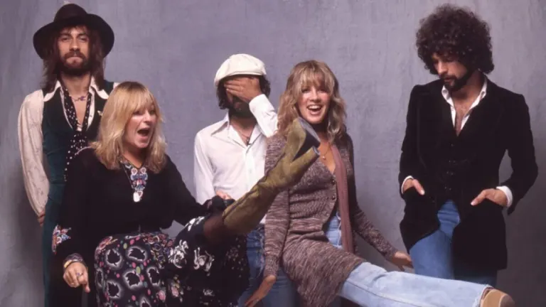 The Unbreakable Spirit of Fleetwood Mac: Surviving the Storms of Success