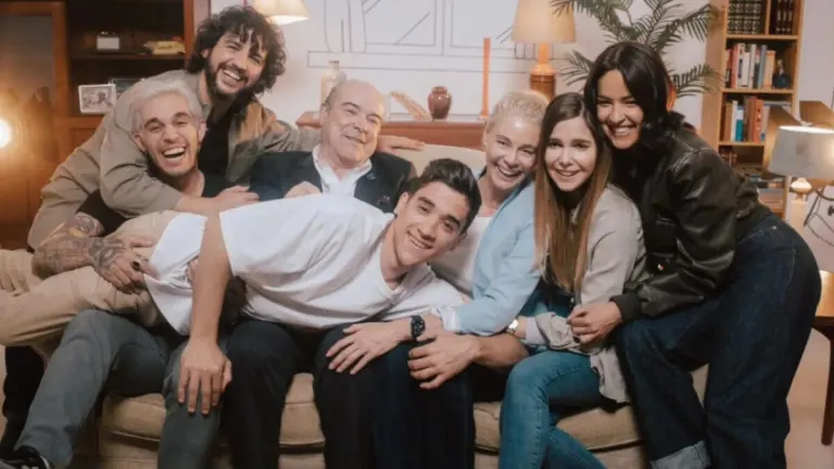 The Serrano’s are back in the videoclip dreamed by the fans of the series