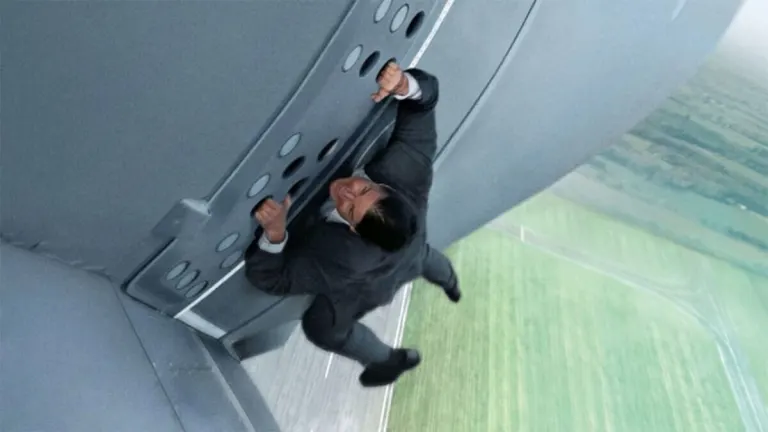 Tom Cruise’s Gravity-Defying Stunt: Hanging Onto an Airplane Door Mid-Flight!