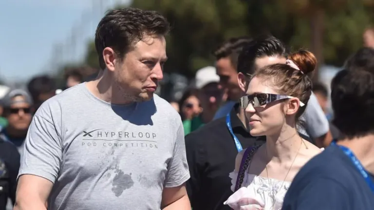 Image of article: Elon Musk’s First Date Ex…