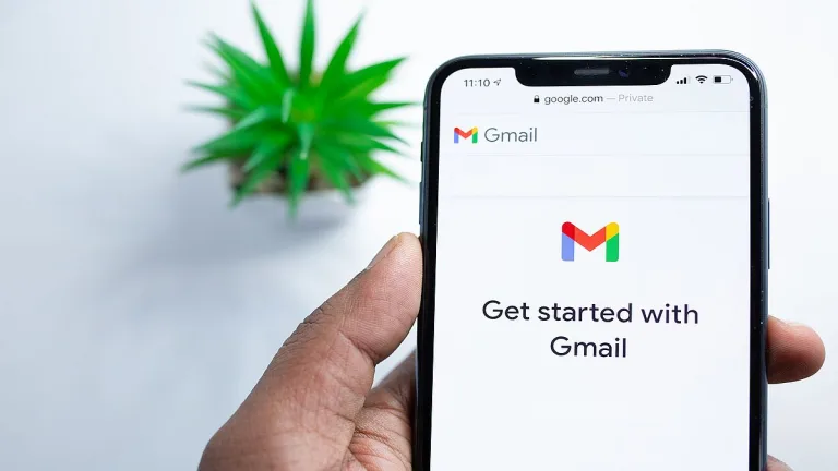 Image of article: Gmail’s chat makeover wil…