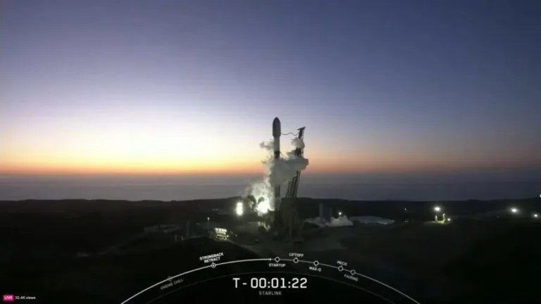 The SpaceX Falcon 9 takes off again on another Starlink mission