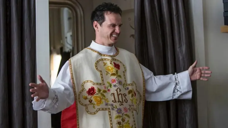 The priest, a huge fan of ‘Candy Crush’, who spent a fortune… with his church’s credit card