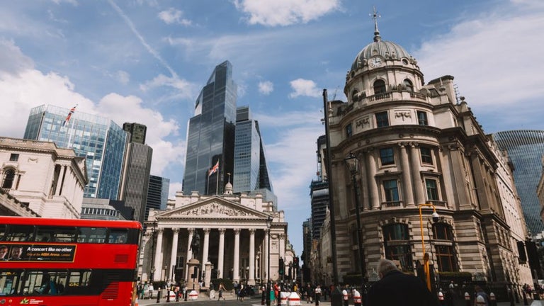 Bank of England warns on …