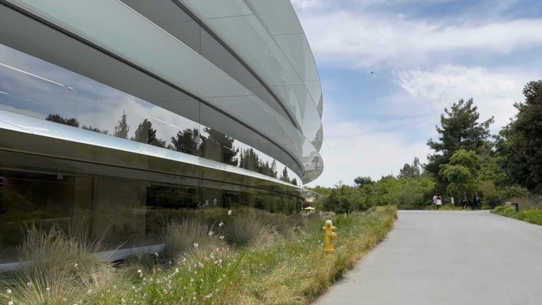 Apple ordered to pay $5.7…