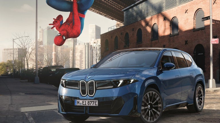BMW passe des sièges chau…
