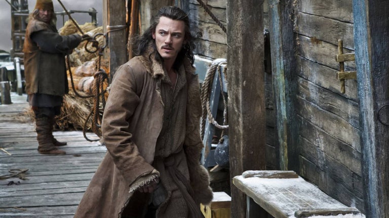 Luke Evans refroidit les …