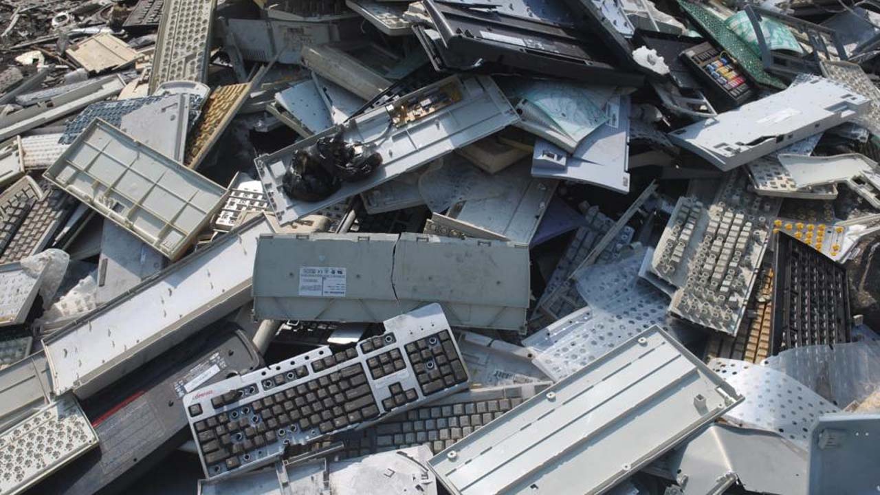 Imagen del artículo: 5 programas inútiles que …