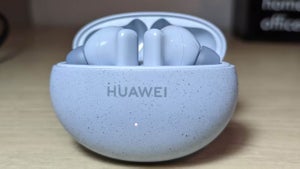 Son los mejores auriculares inalámbricos con cancelación de ruido que he probado y solo cuestan 63 euros