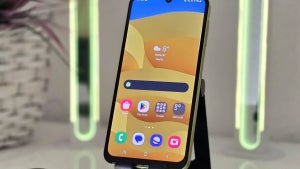 El Galaxy A25 con 256GB y funda de regalo se hunde con el 30% de descuento