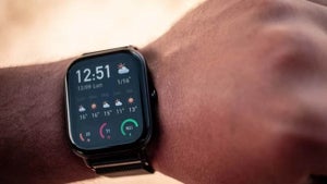 Barato, compatible con Alexa y con larga duración: este reloj inteligente es una ganga por menos de 50 euros