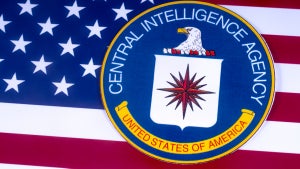 Así utiliza la CIA y el MI6 a la IA para combatir a Rusia y China