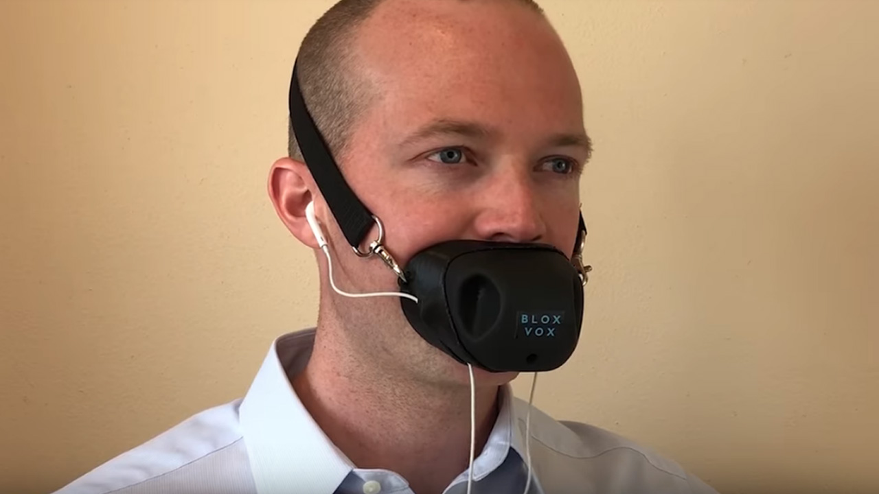 Hold private phone conver…