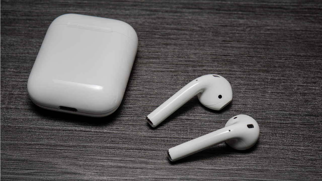 Image of article: Apple AirPods are spying …