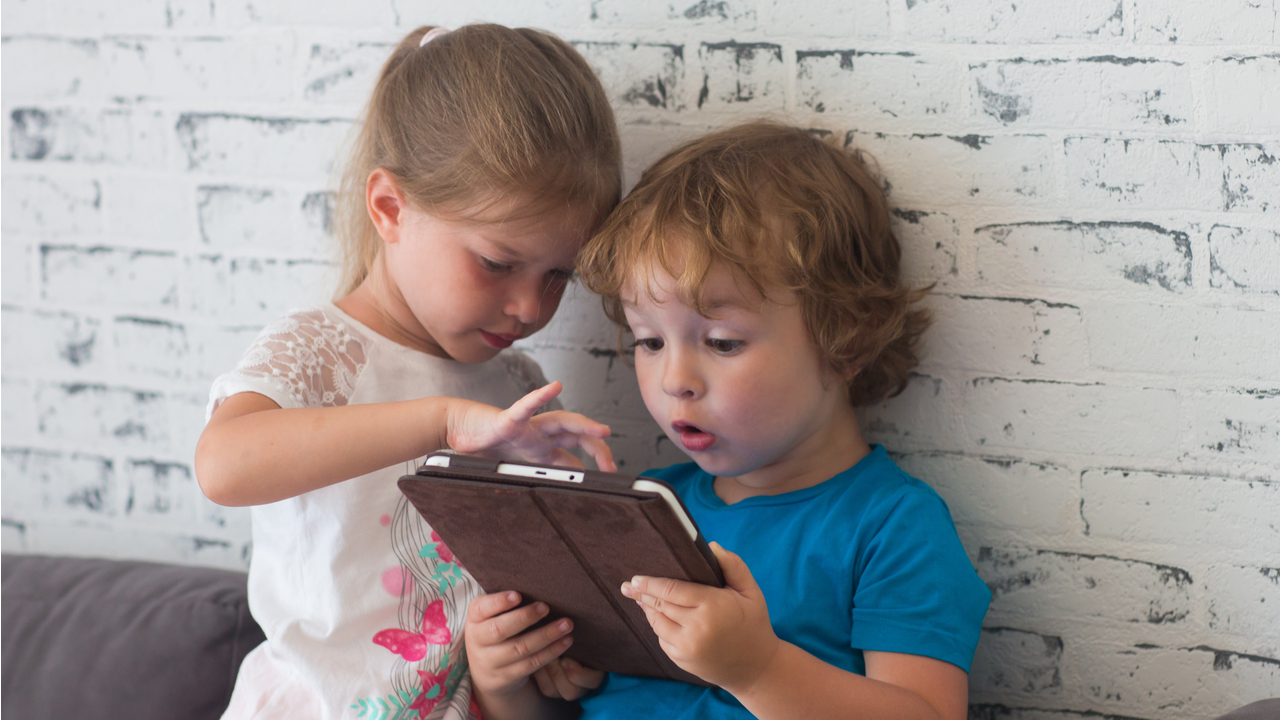 Top 8 mobile games for ch…