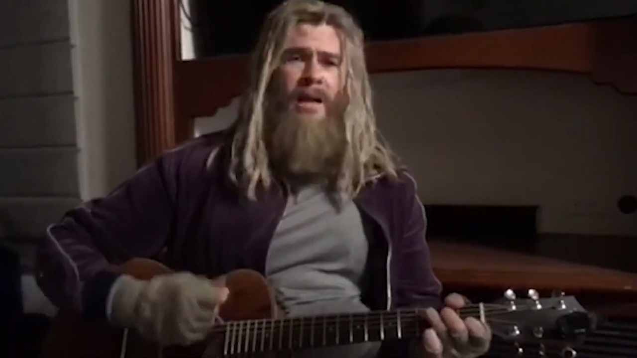 Watch fat Thor sing ‘Hurt…