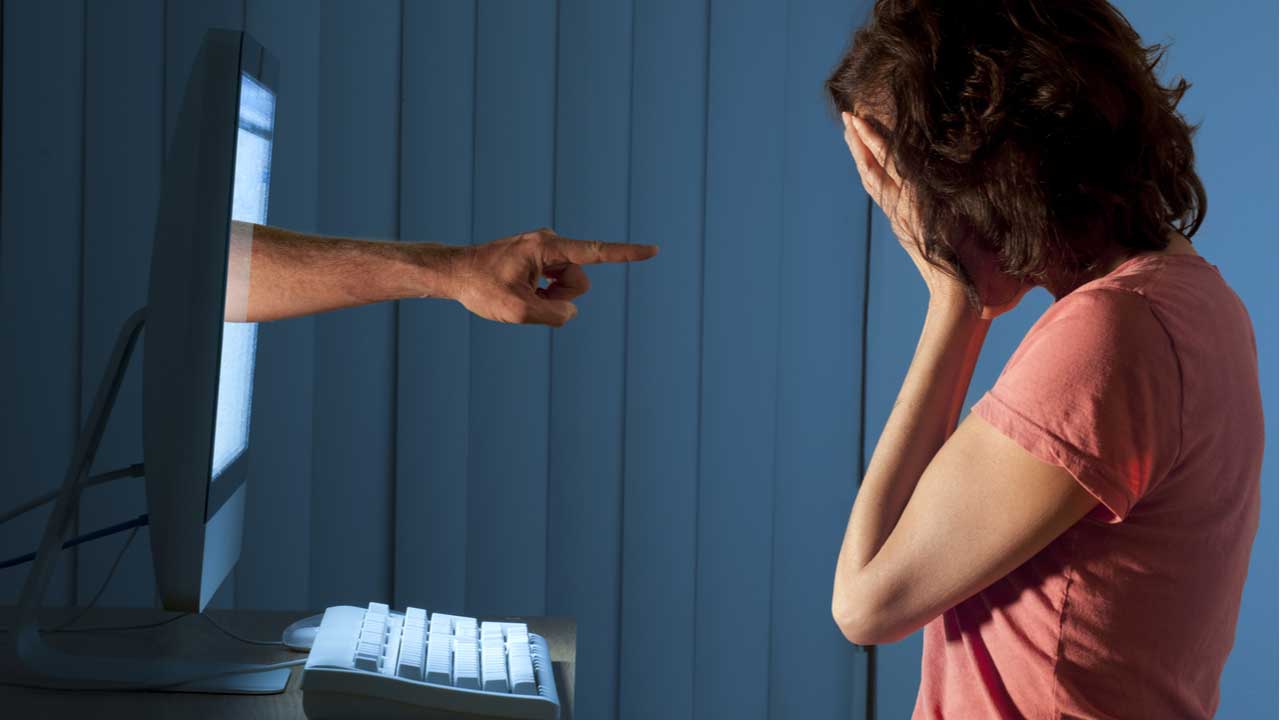 Instagram tests new anti-…