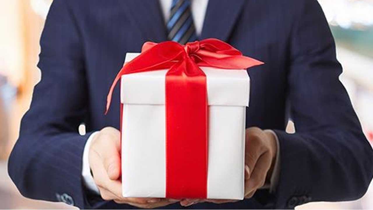 Image of article: The Best Christmas Apps f…