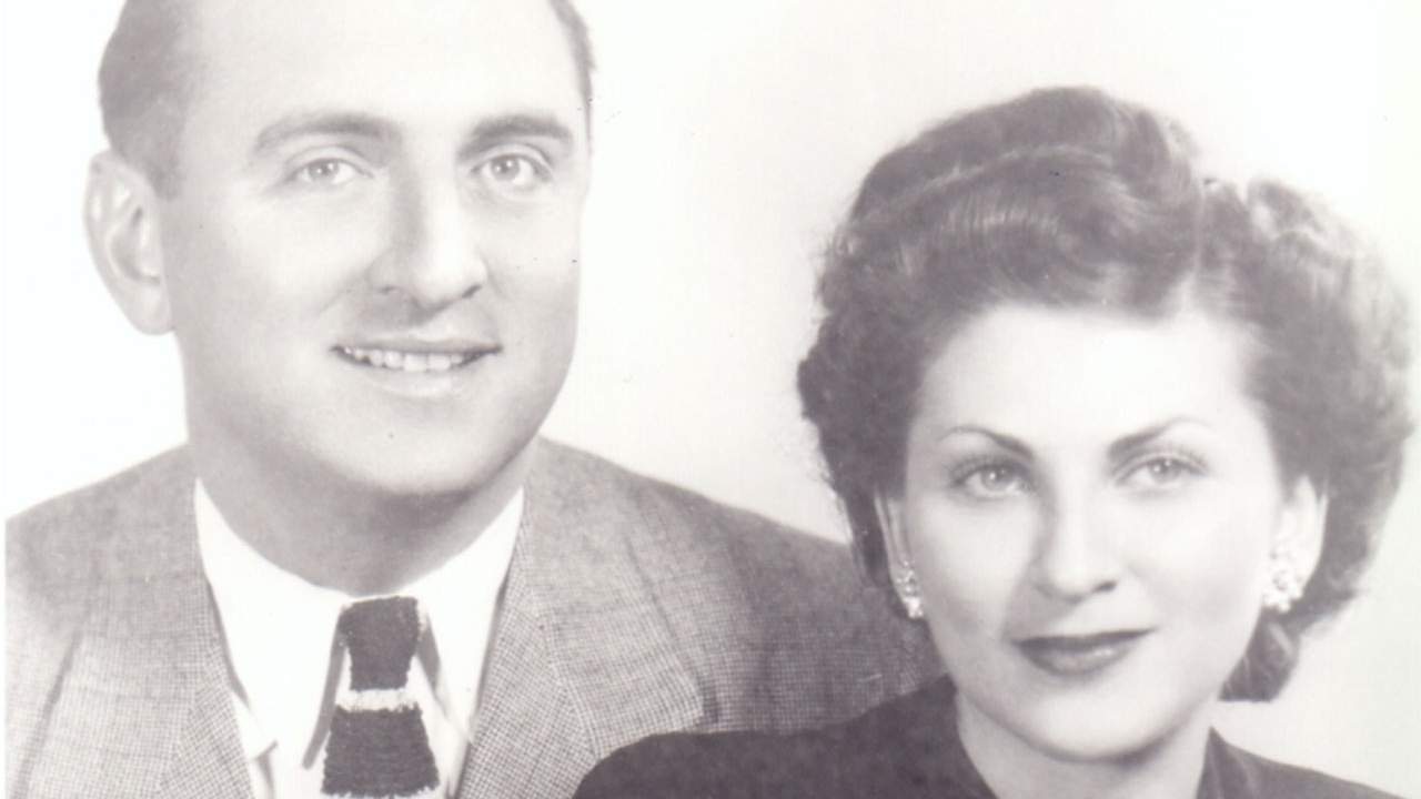 How to Use MyHeritage Dee…