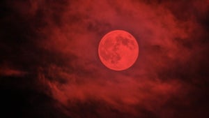 Image of article: MoonBounce malware surviv…