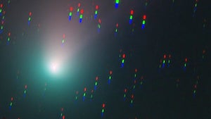 Green comet visible to th…