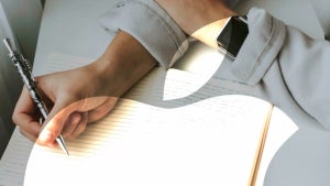 Breaking News: Apple Set …