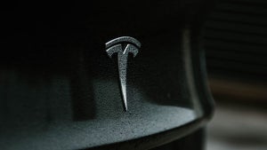 Tesla sues Swedish agency…