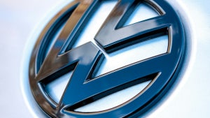 Volkswagen unveils ID.7 P…