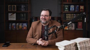 Image de l’article : Brandon Sanderson confirm…