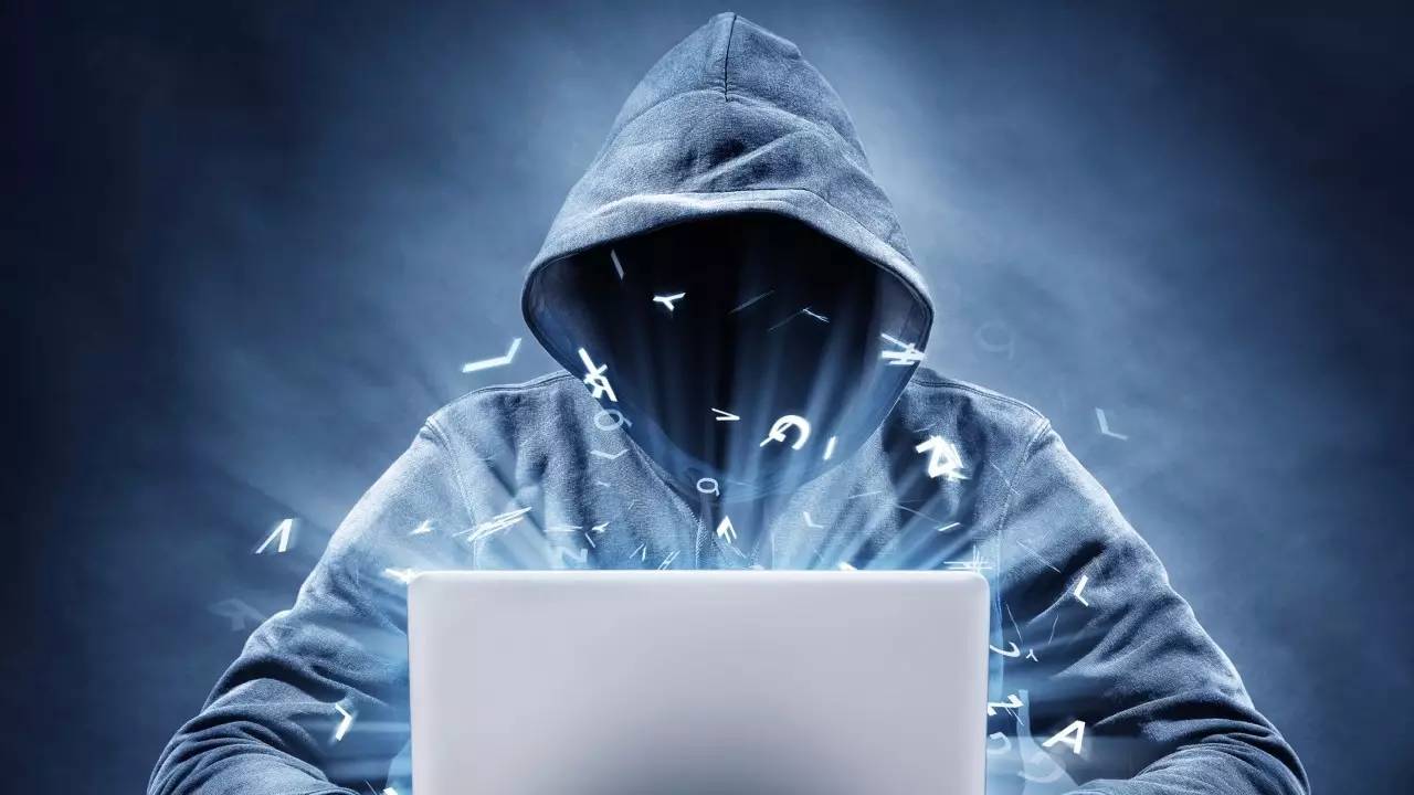 Un hacker promete encontrar y rastrear a cualquier persona por solo 50 dólares