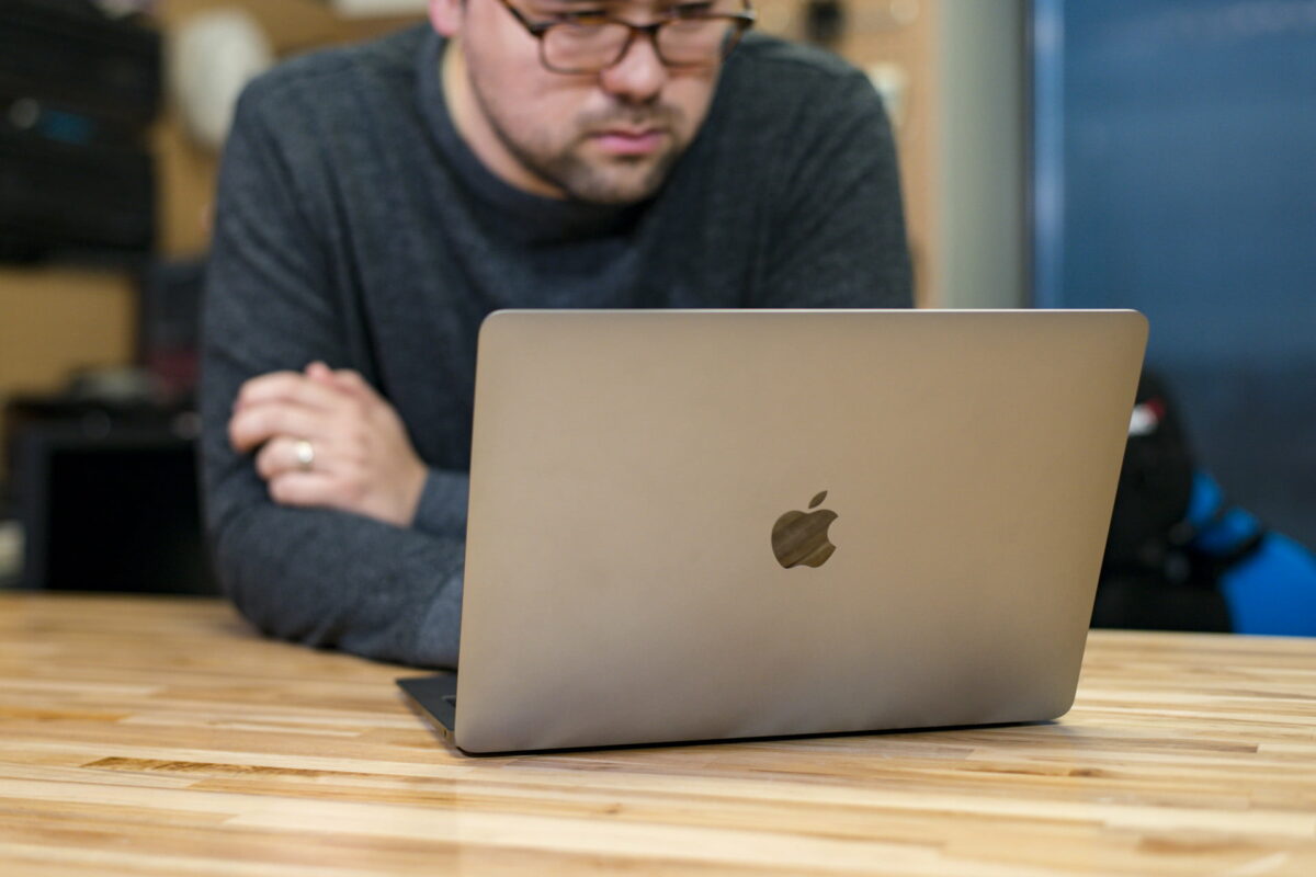 Cómo conseguir que Windows 10 funcione fluido en un MAC