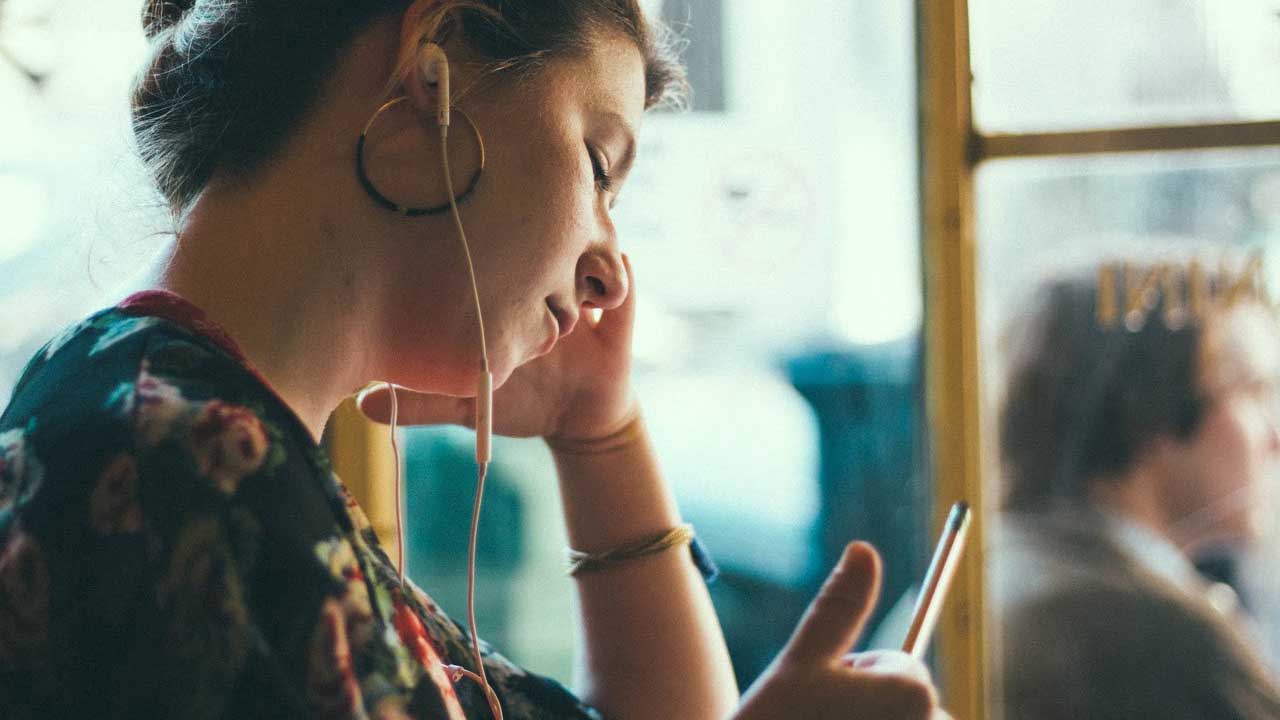 Cuatro webs que reconocen música al igual que Shazam