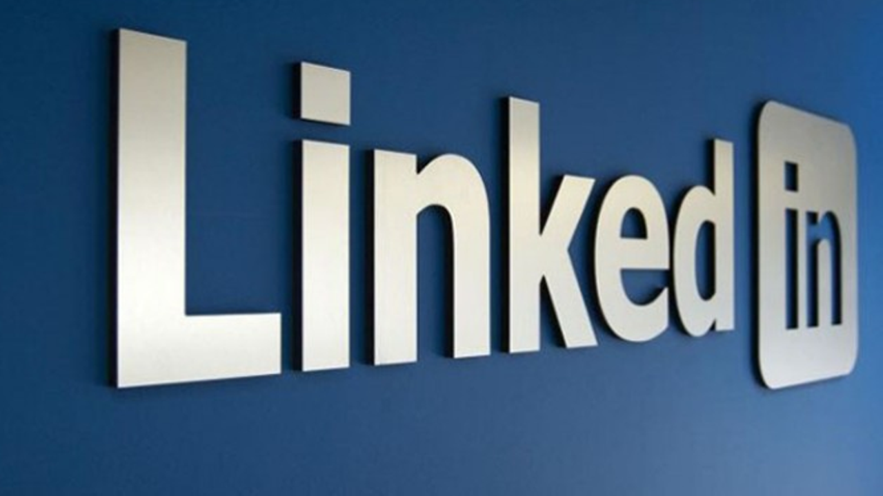 LinkedIn lowers minimum age for membership