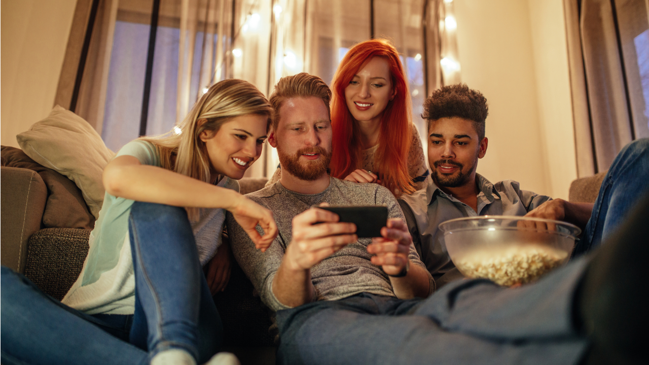 Watch streaming movies with friends using Rabb.it
