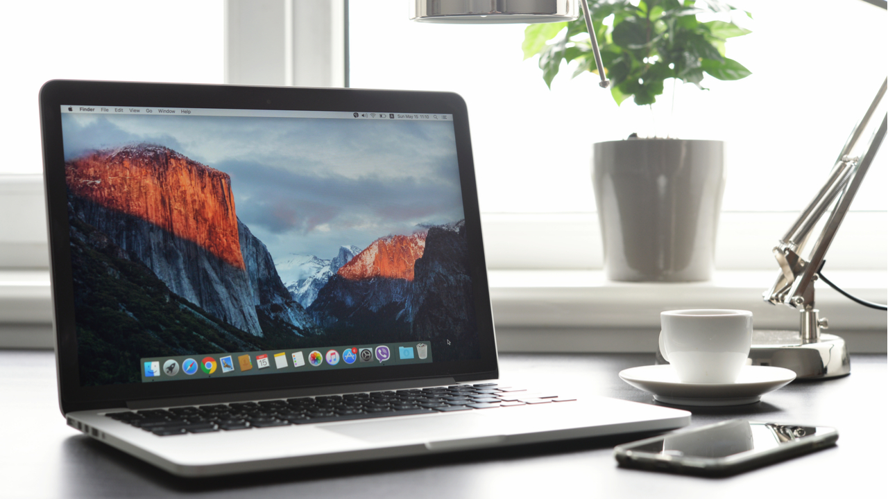 How to get text messages on your MacBook