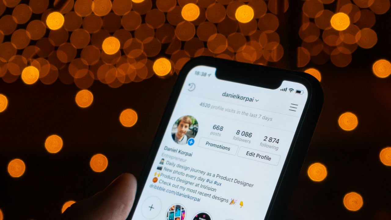 Is Instagram destroying the art world or making it better?