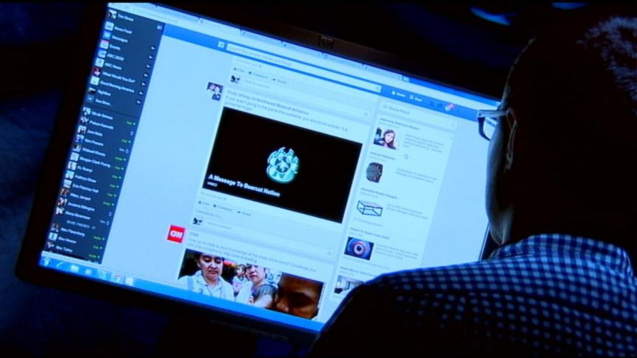 How to avoid eye strain after staring at screens all day