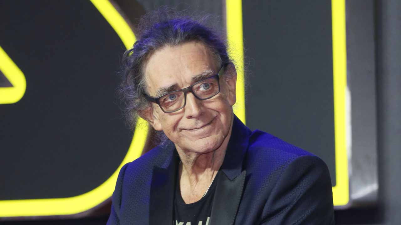 Chewbacca actor Peter Mayhew dies at 74